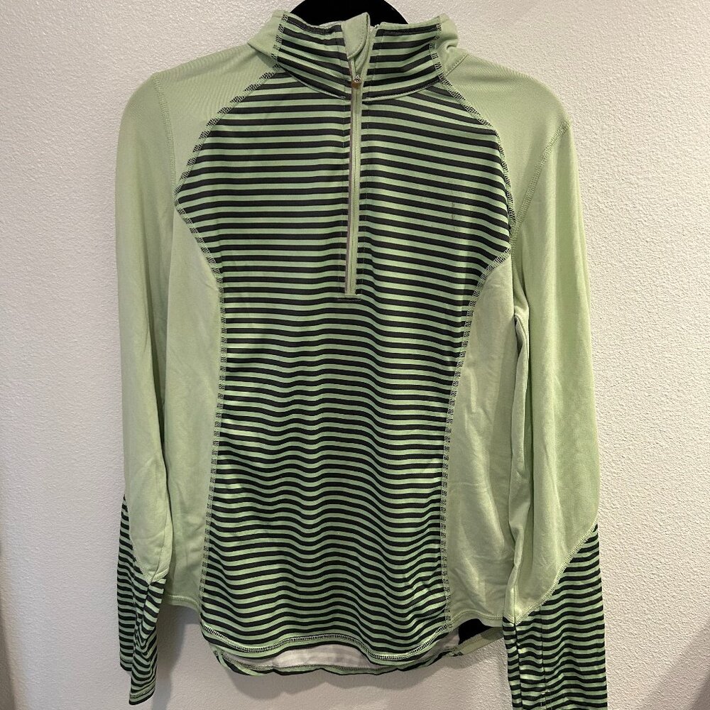Quarter zip up